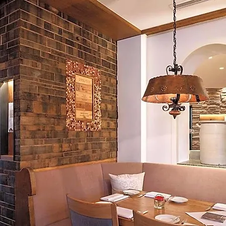 Widmann's Loewen Hotel